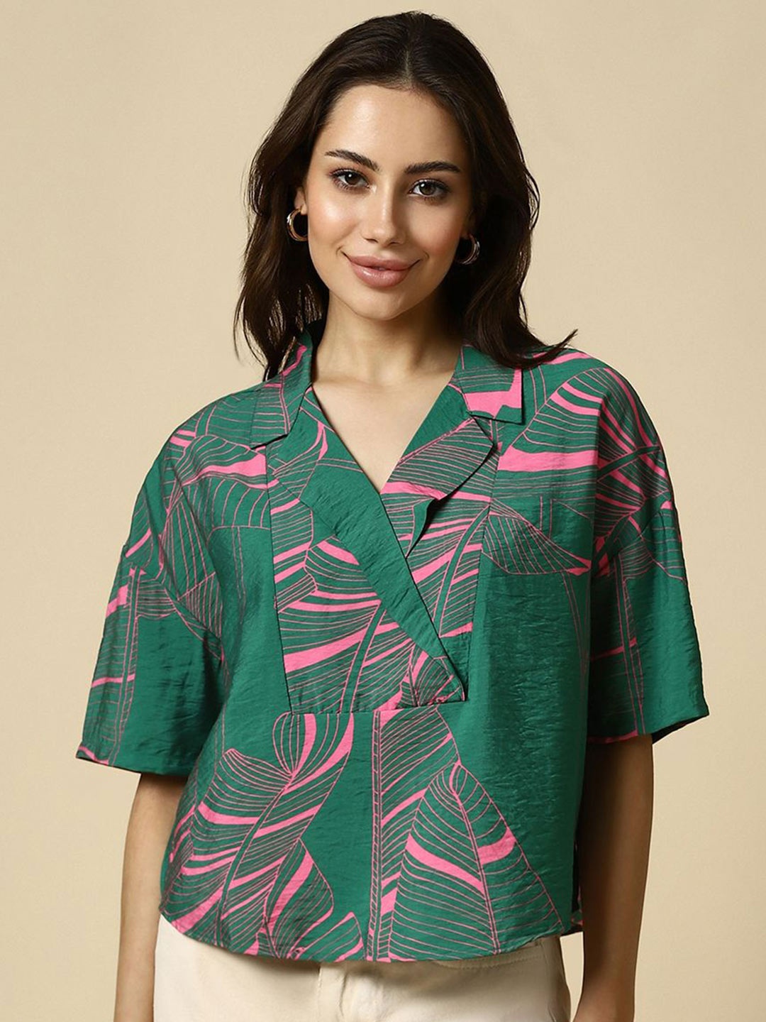 

Allen Solly Woman Abstract Printed Lapel Collar Top, Green