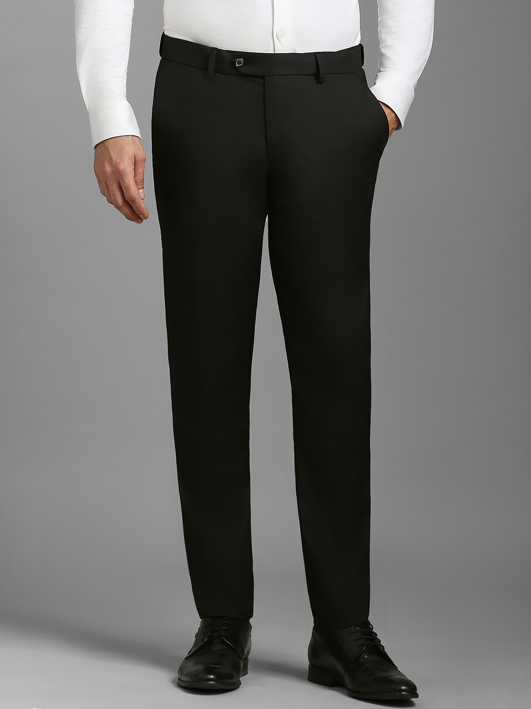 

Louis Philippe Men Slim Fit Trousers, Black