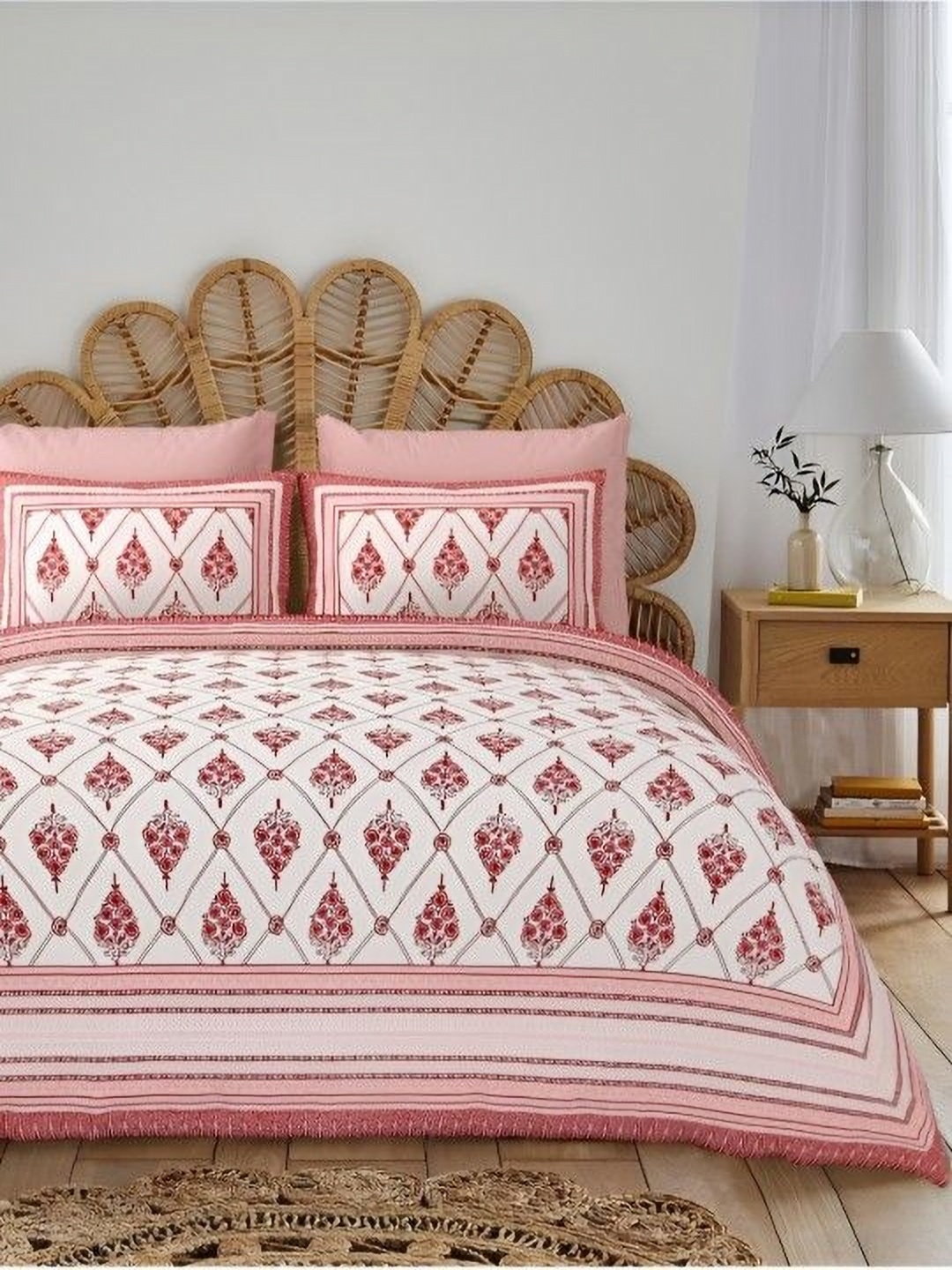 

Innovative Edge Red Ethnic Motifs 210 TC King Bedsheet with 2 Pillow Covers