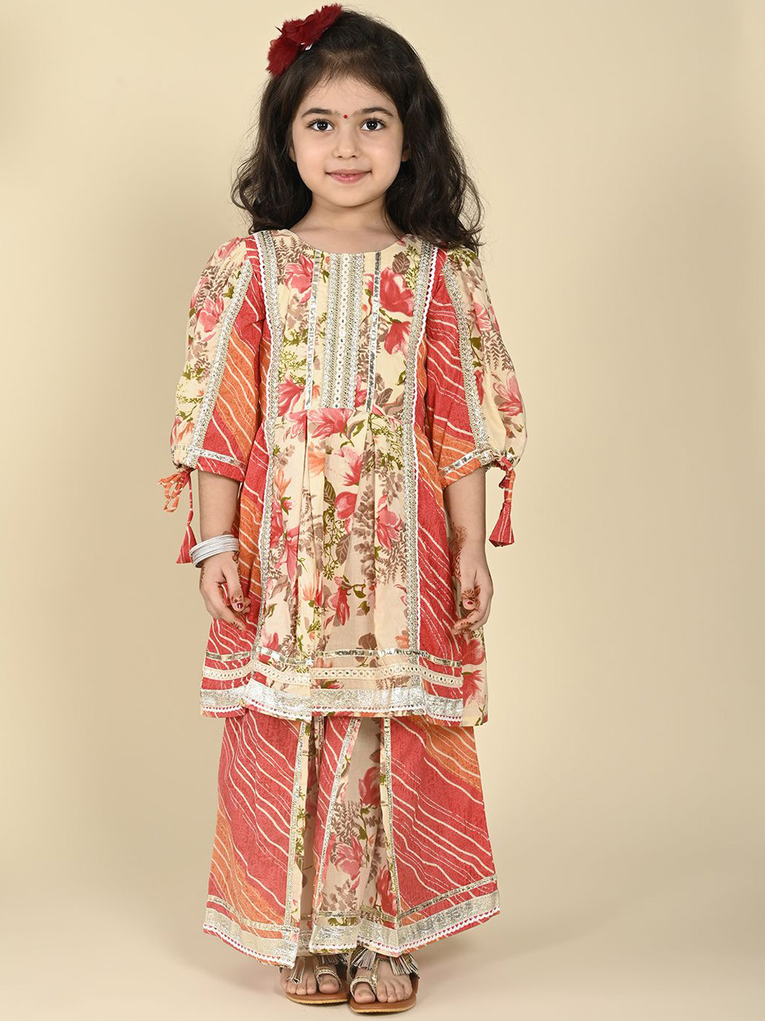 

LIL PITAARA Girls Floral Printed Mirror Work Pure Cotton A-Line Kurta with Palazzos, Orange