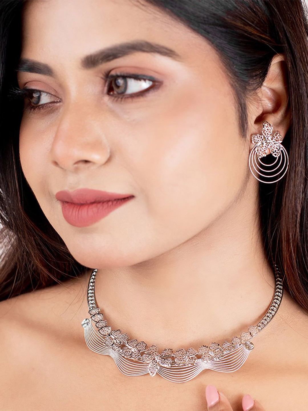

SILBERRY 925 Sterling Silver Stone Studded Silver-Plated Jewellery Set