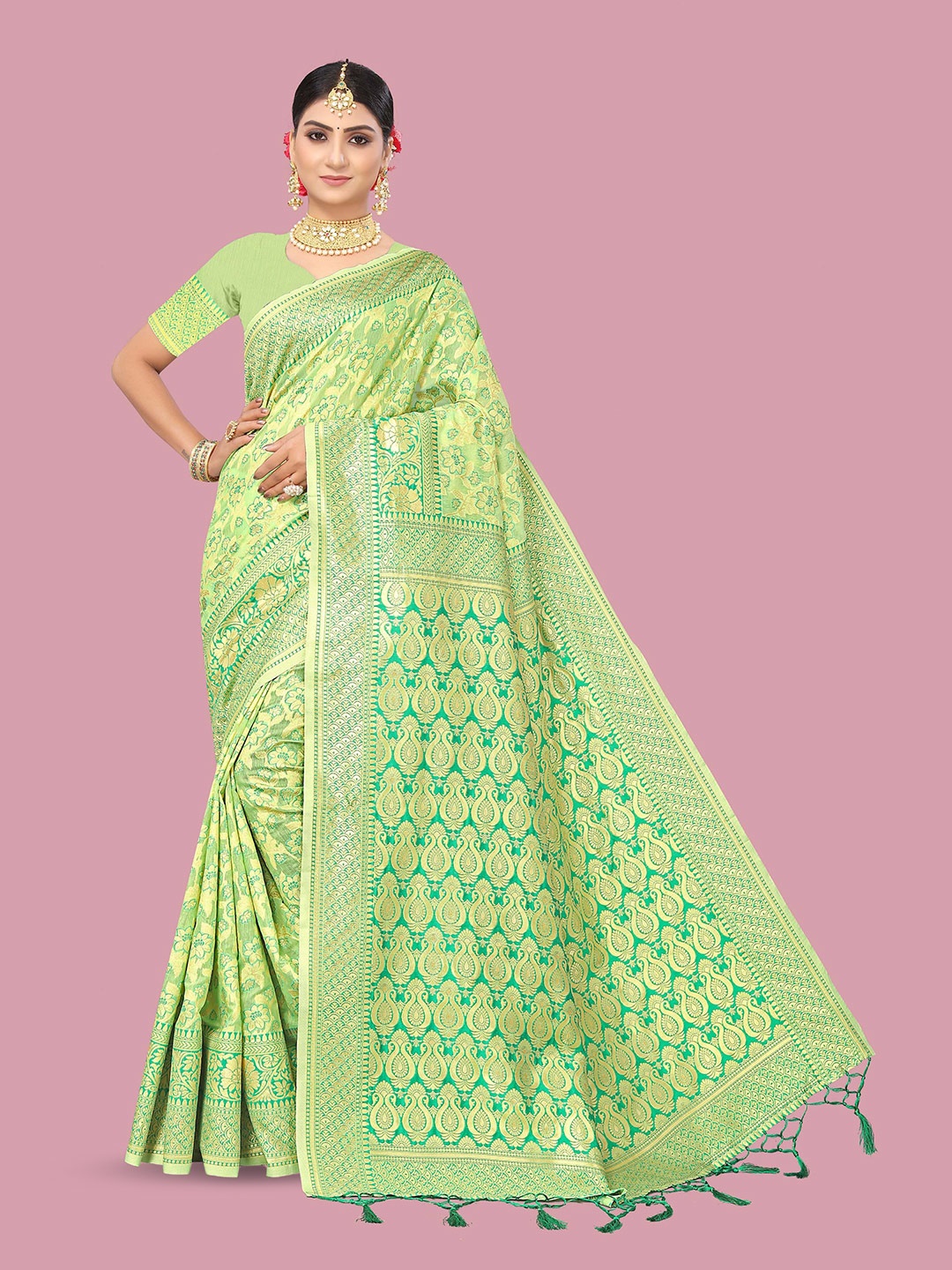 

Maroosh Woven Design Zari Saree, Lime green