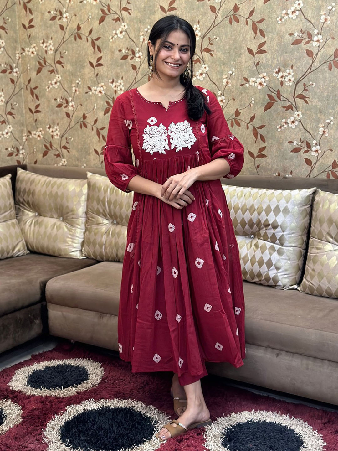 

GoSriKi Floral Embroidered Round Neck Three-Quarter Sleeves Kurta With Trouser, Maroon