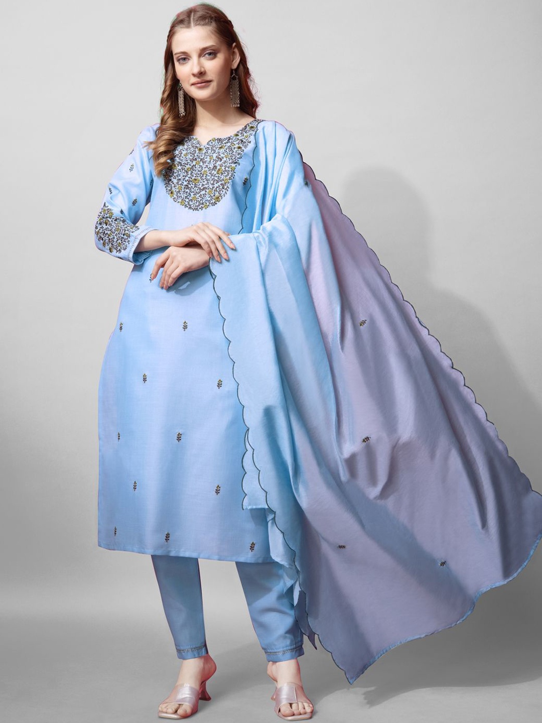 

KAYOMMI Floral Embroidered Regular Straight Kurta with Trousers & Dupatta, Blue