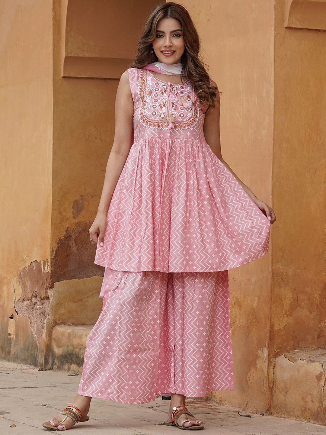 

BAESD Chevron Bandhani Printed Thread Work Tie-Up Neck A-Line Kurta with Sharara & Dupatta, Pink