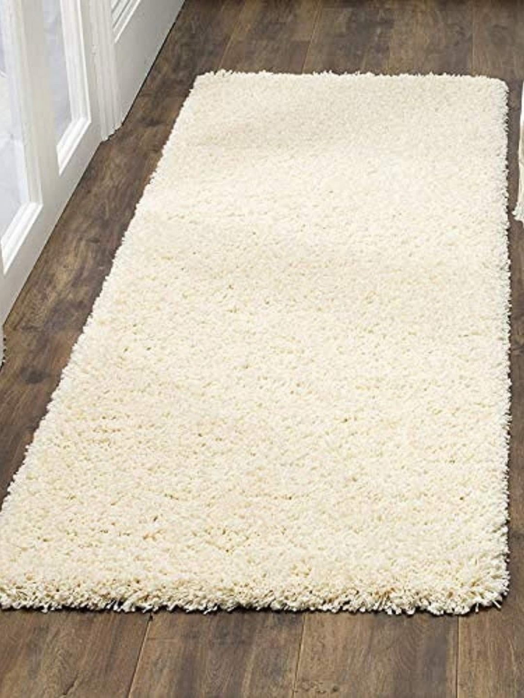 

Banchmark Home Furnishings Cream-Coloured Anti-Skid Woollen Shaggy Carpet