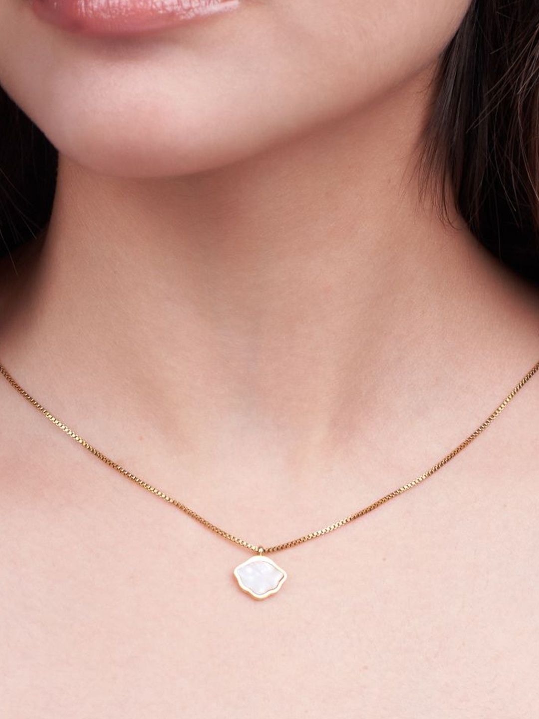 

SALTY Moonstone Radiance Stone Studded Pendant & Chain, Gold