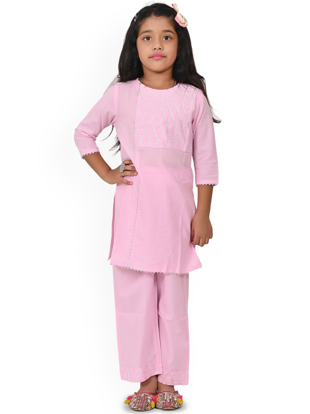 

Cloth Bites Girls Printed Regular Gotta Patti Kurta with Pyjamas, Pink
