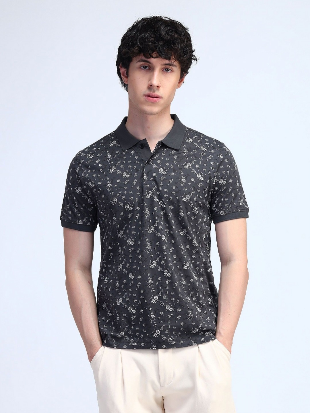 

Flying Machine Men Floral Printed Polo Collar Cotton T-shirt, Grey