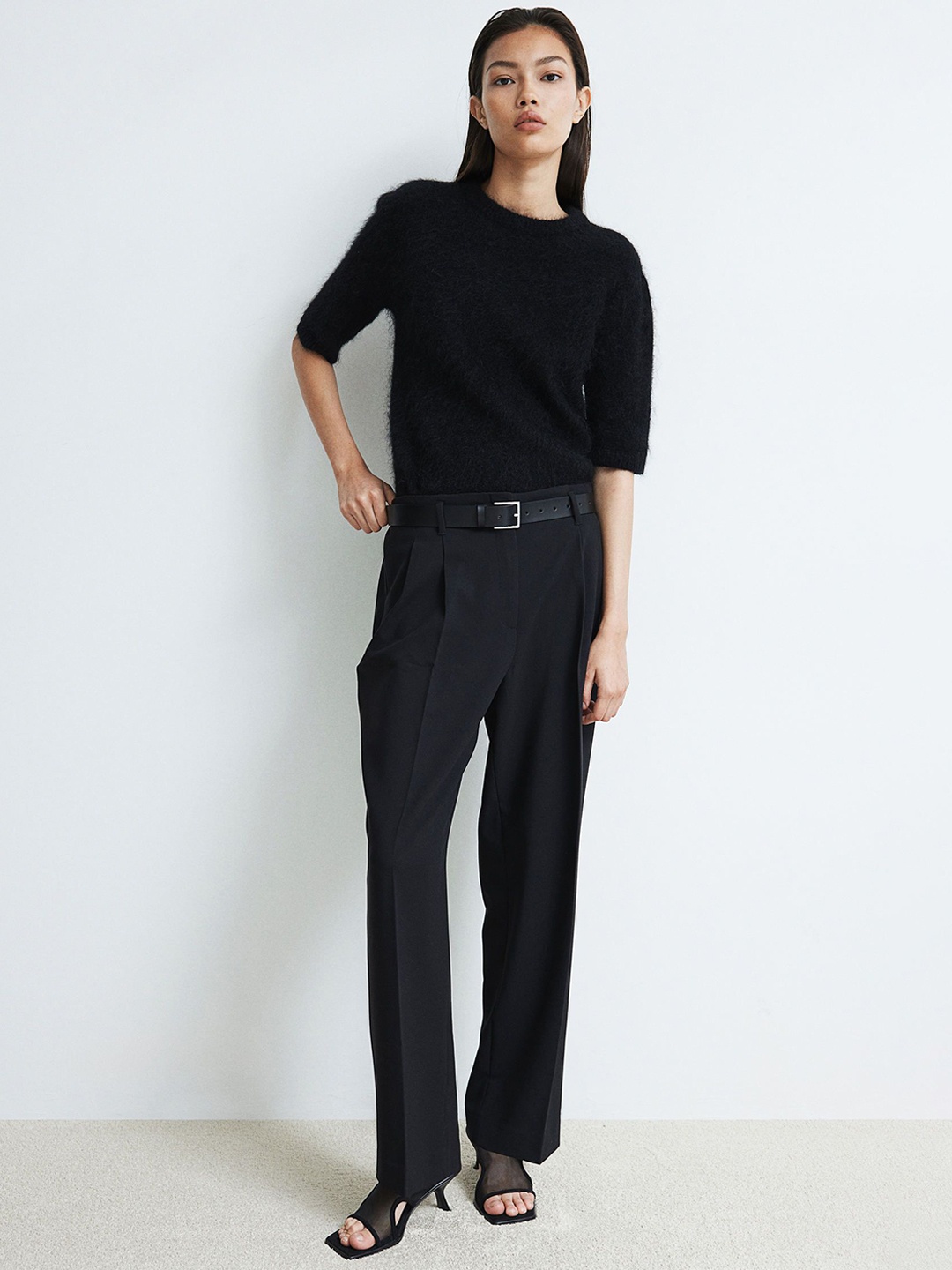 

H&M Women Tapered Trousers, Black