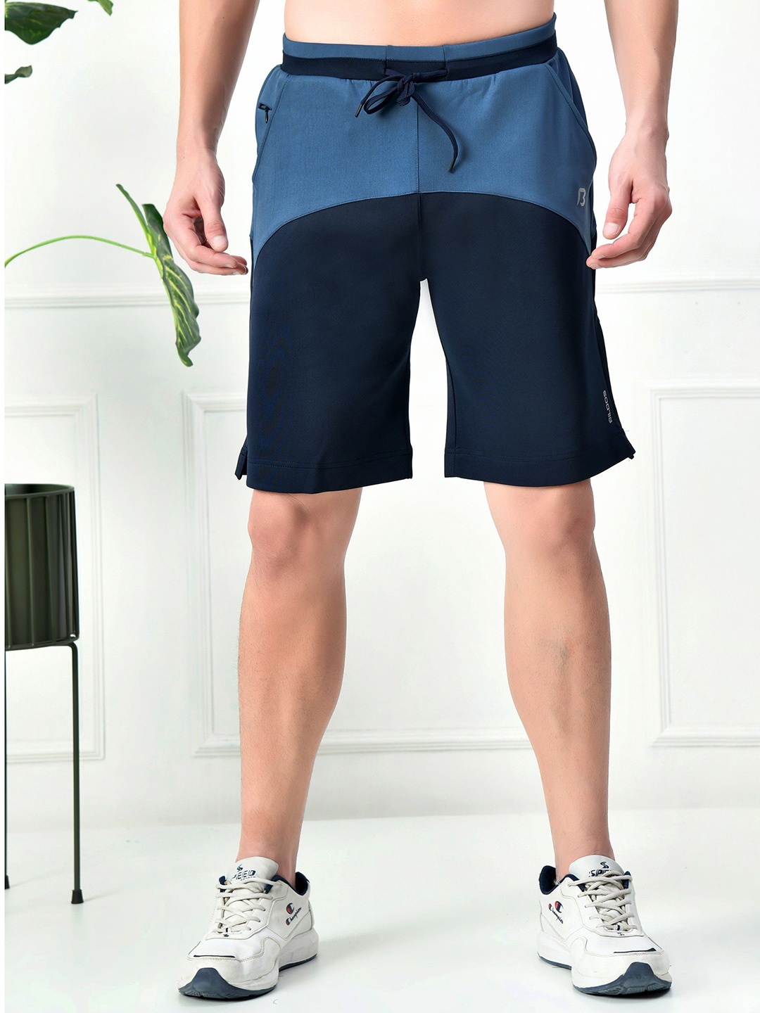 

Bildos Men Colourblocked Shorts, Navy blue