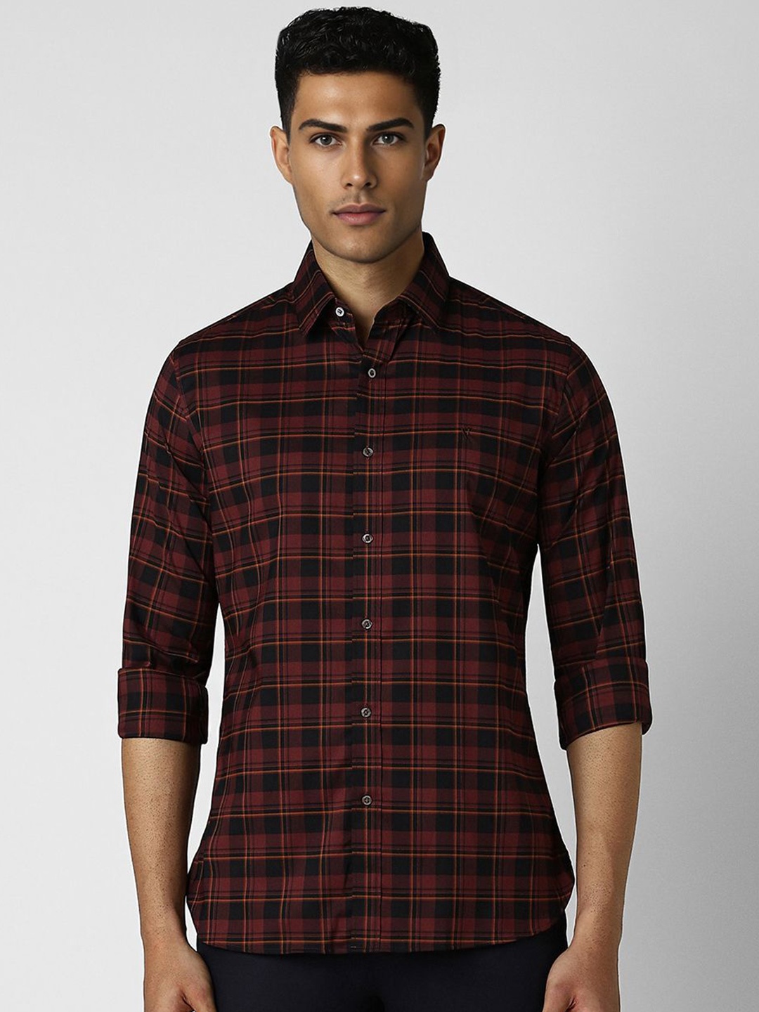 

Van Heusen Sport Men Slim Fit Opaque Checked Casual Shirt, Maroon