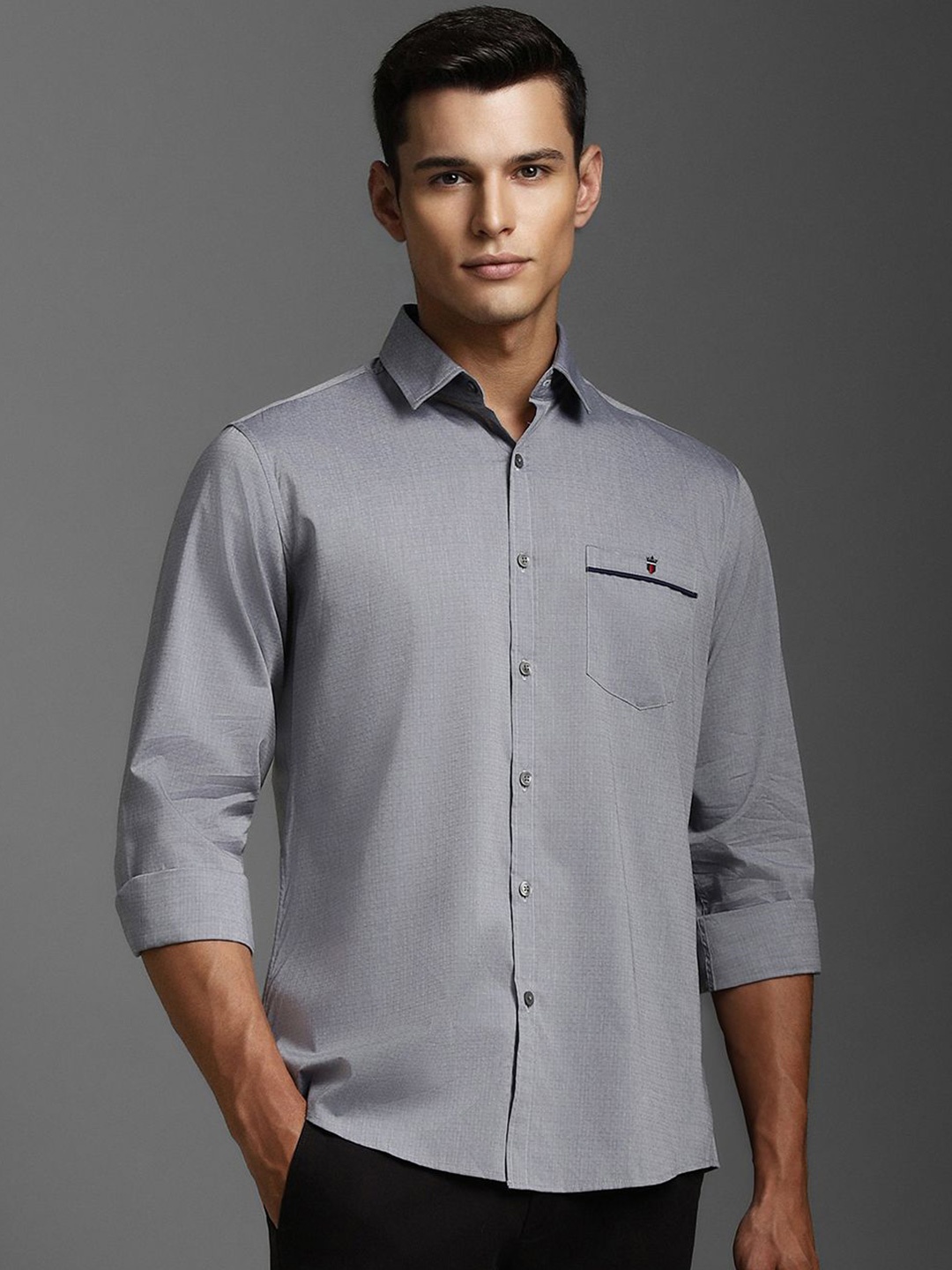 

Louis Philippe Sport Men Slim Fit Solid Printed Casual Shirt, Grey