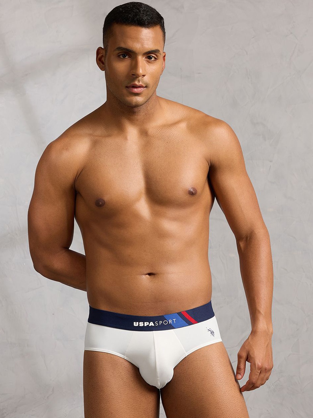 

U.S. Polo Assn. Mid-Rise Seamless Basic Briefs RB001-A02-PL, White
