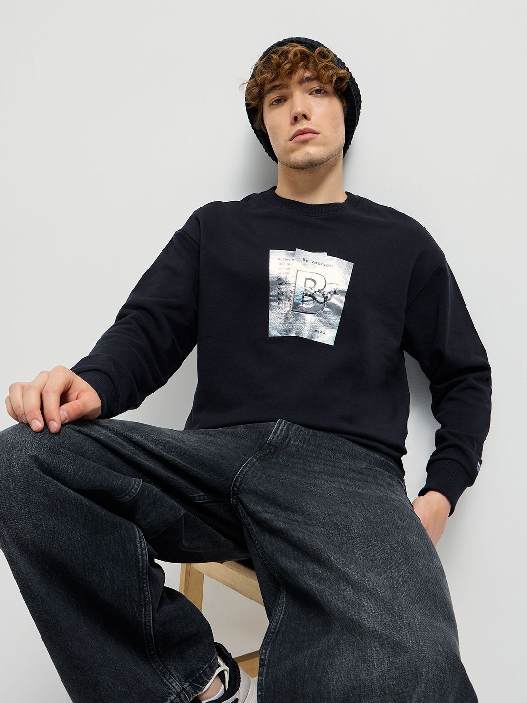 

THE BEAR HOUSE Men Graphic Printed Round Neck Cotton Pullover Sweatshirt, Black