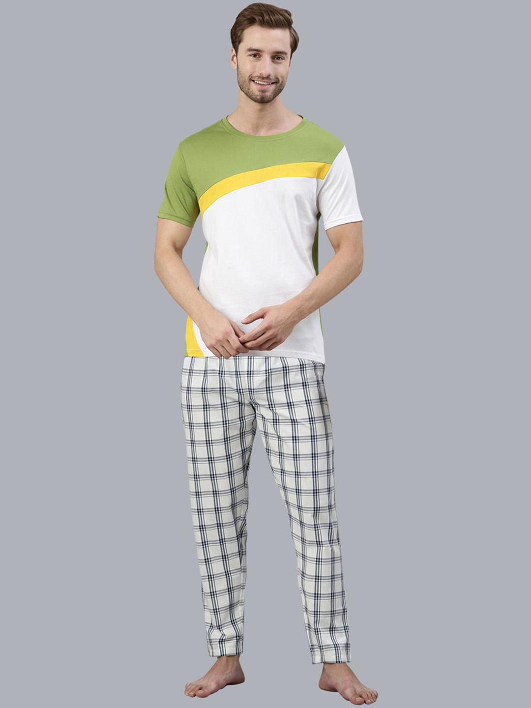 

Joven Men Colourblocked Printed Night suit, Green