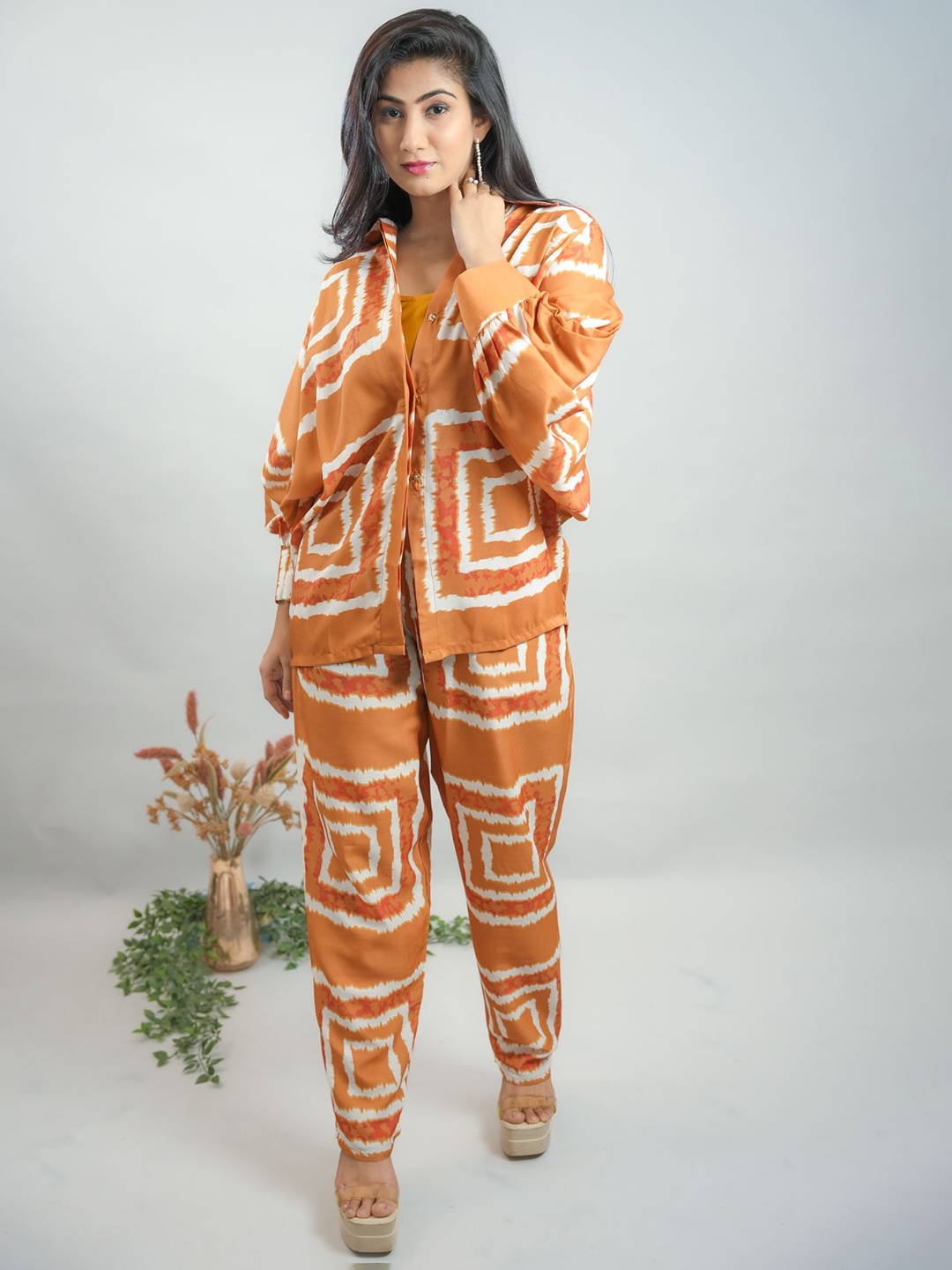 

GO BOUJEE Women Tie & Dye Printed Top, Jacket & Trousers Co-Ord Set, Orange