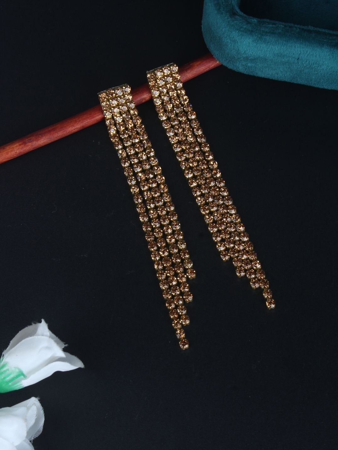 

KPOP Contemporary Drop Earrings, Gold