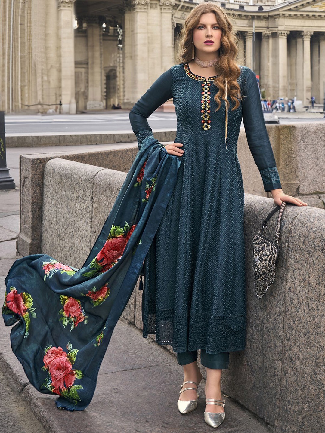 

MOJILAA Women Ethnic Motifs Embroidered Regular Chikankari Kurta with Trousers & With Dupatta, Teal