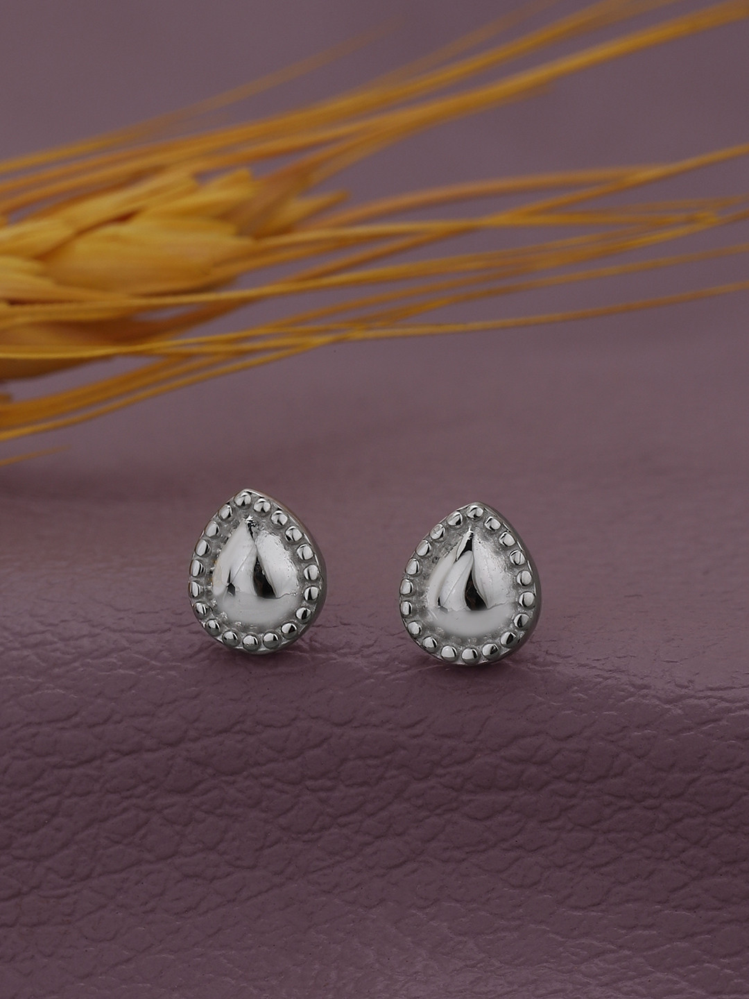 

Sangria Rhodium-Plated 925 Sterling Silver Teardrop Shaped Studs