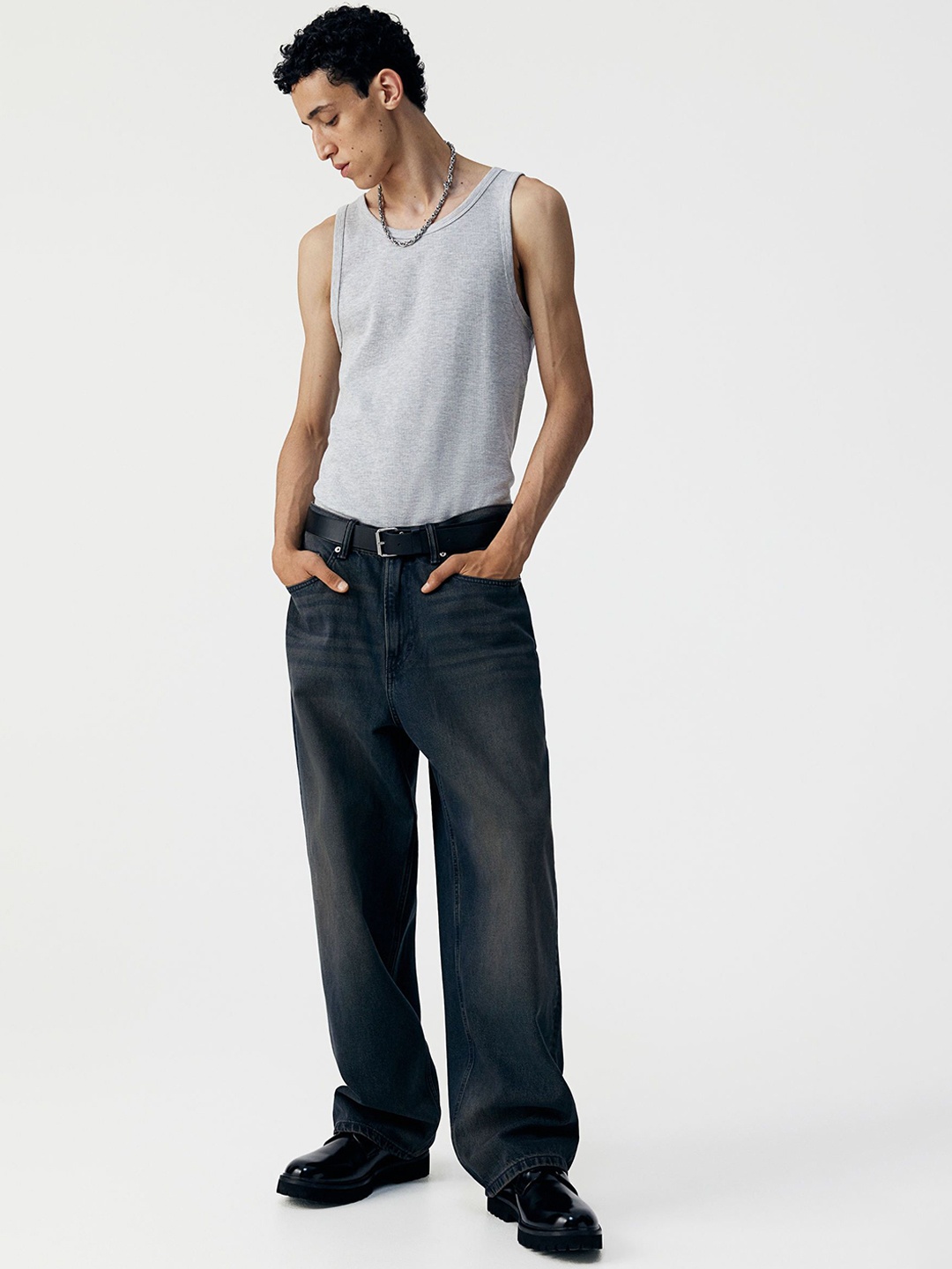 

H&M Mid Rise Baggy Jeans, Blue