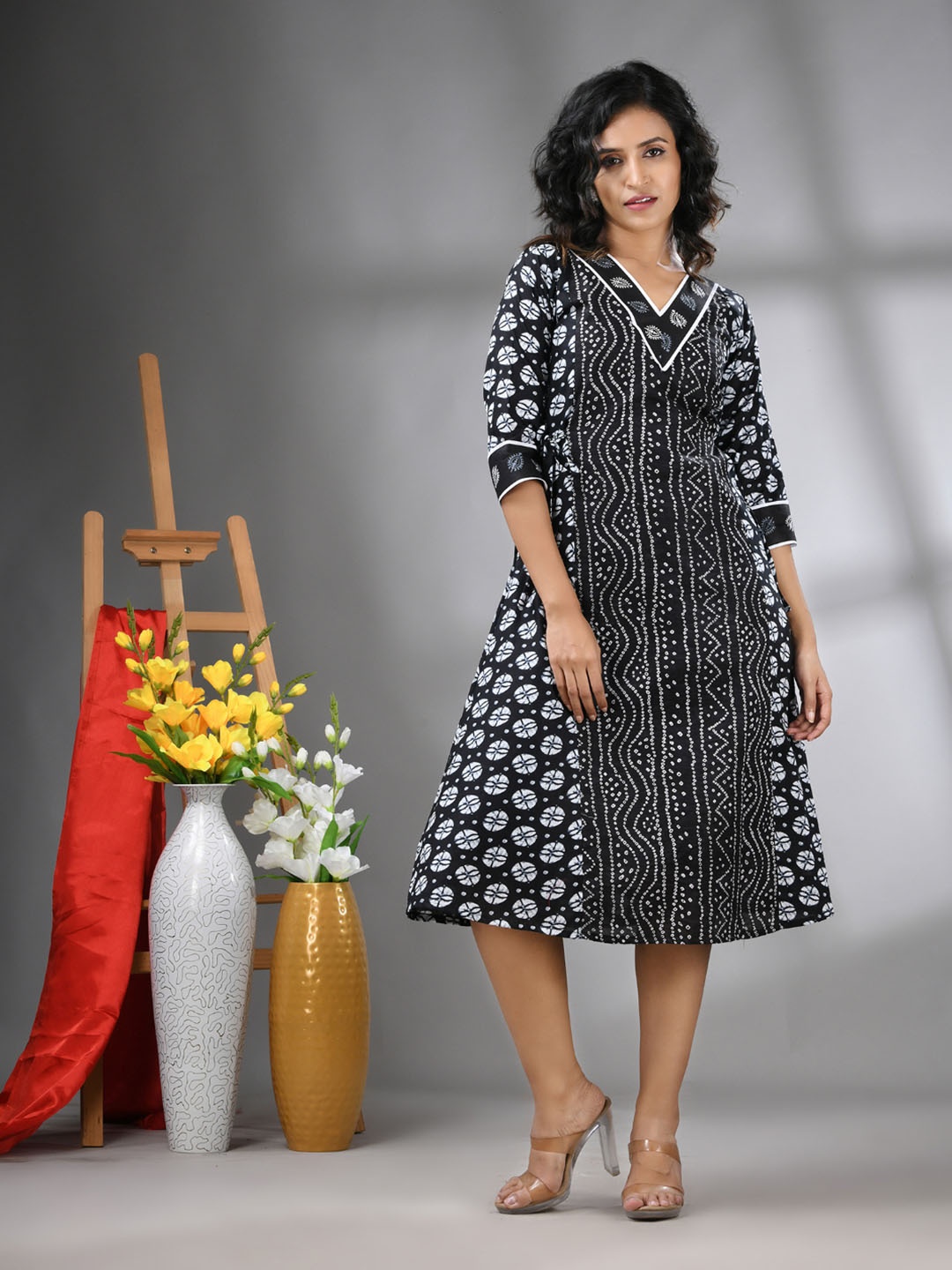 

Charukriti Bandhani Printed Cotton A-Line Ethnic Dress, Black