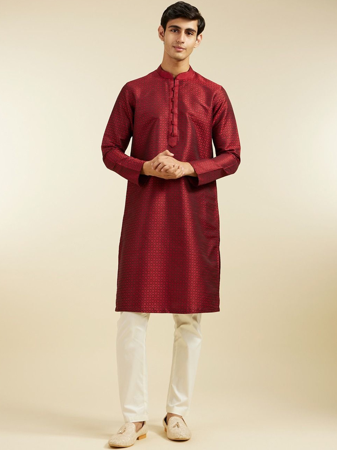 

Diwas by Manyavar Men Woven Design Straight Kurta, Maroon