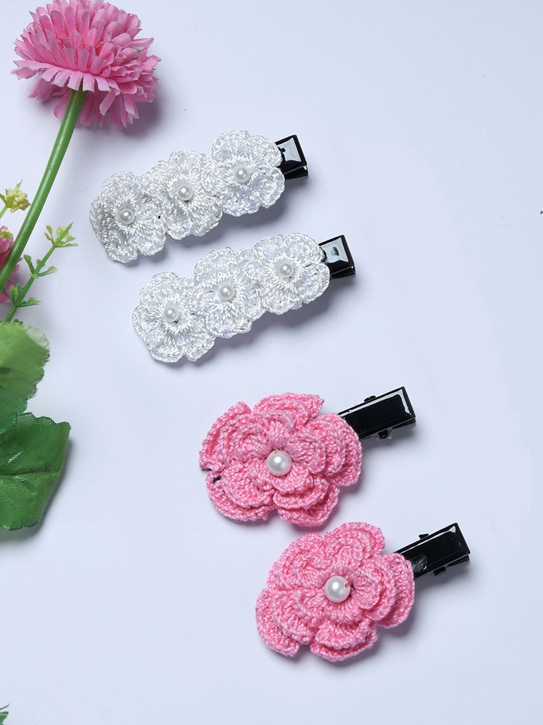

FUNKRAFTS Girls Set of 4 Embellished Floral Crochet Alligator Hair Clips, White