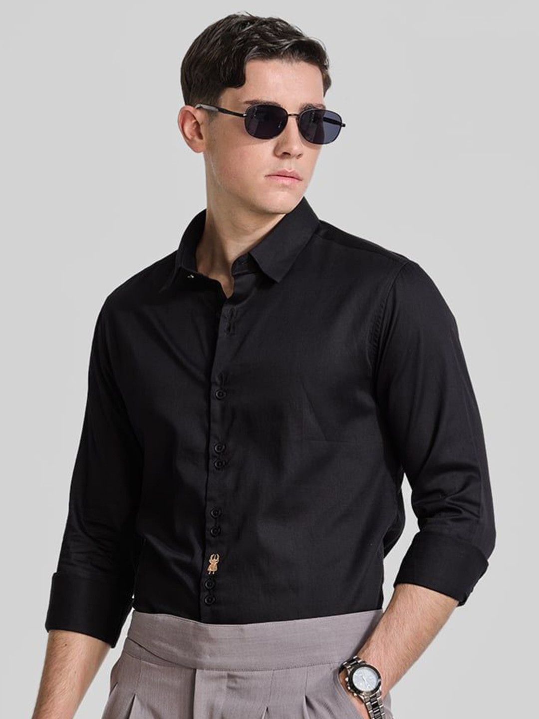 

Snitch Men Smart Spread Collar Solid Cotton Casual Shirt, Black