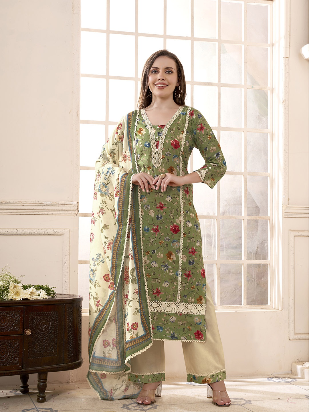 

Anouk Women Floral Printed Pakistani Style Kurta With Palazzos & Dupatta, Green