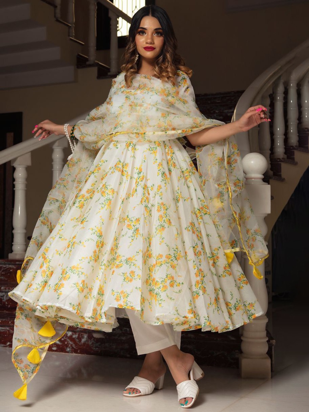 

Modestouze Attires Women Floral Printed Angrakha Chanderi Cotton Kurta with Trousers & With Dupatta, Yellow