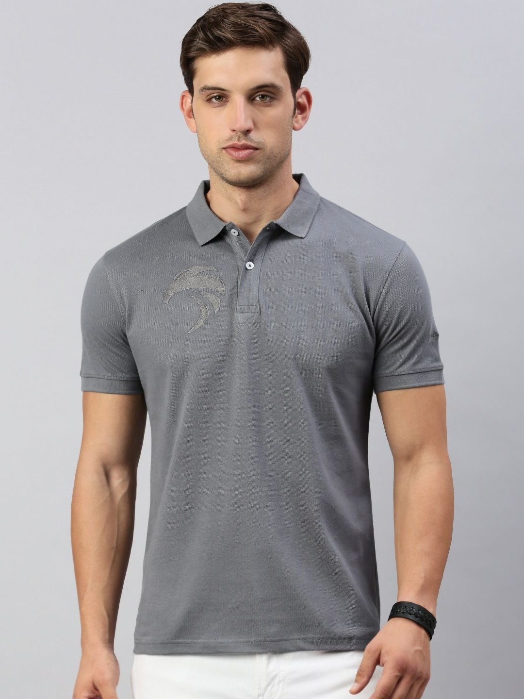 

Classic Polo Men Solid Polo Collar Cotton T-shirt, Grey