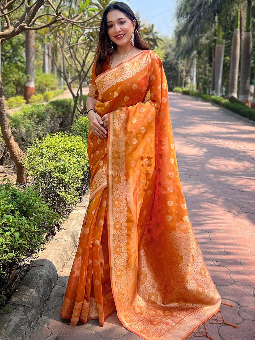

SGF11 Pure Silk Woven Design Zari Kanjeevaram Saree, Orange