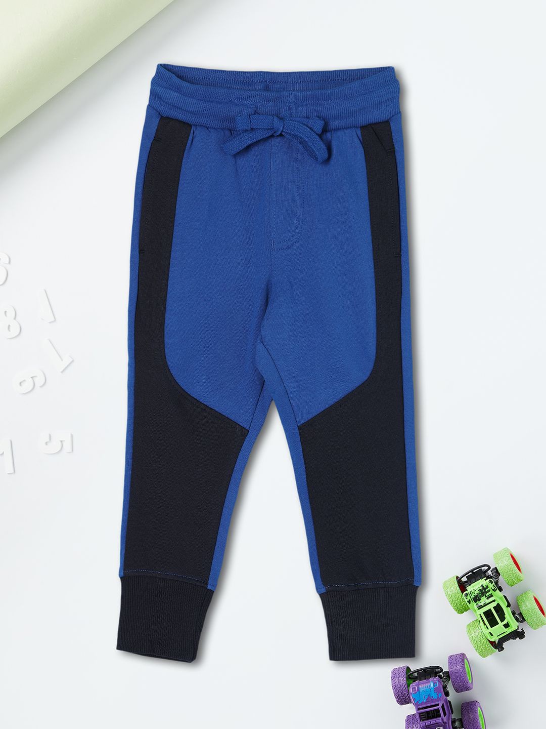 

max Boys Cotton Colourblocked Mid Rise Joggers, Blue