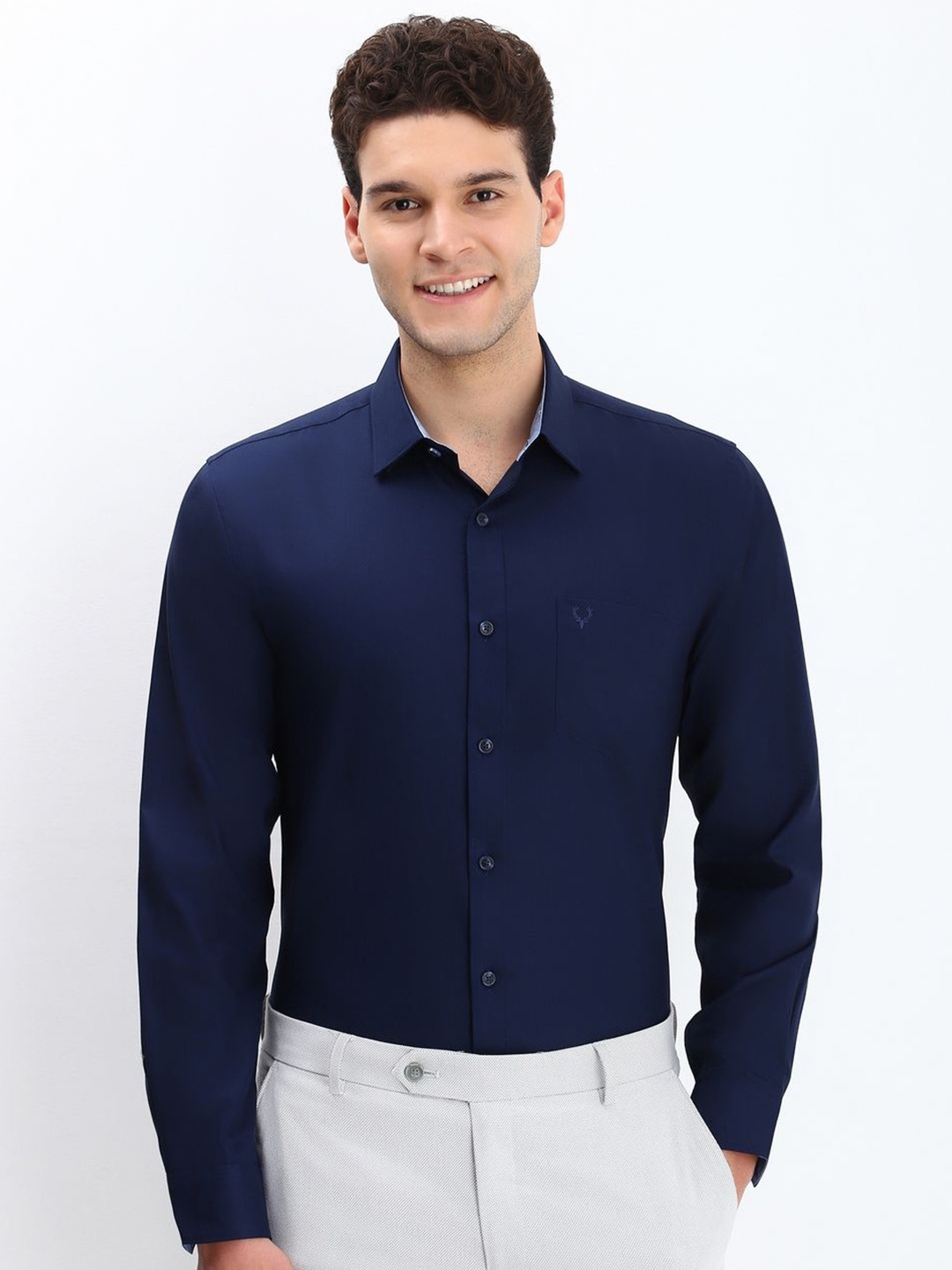 

Allen Solly Men Spread Collar Solid Cotton Slim Fit Formal Shirt, Navy blue