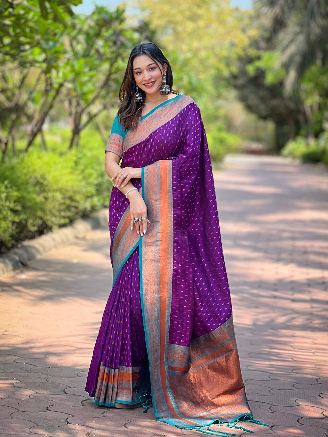 

SGF11 Women Woven Design Zari Pure Silk Kanjeevaram Saree and Blouse Piece, Purple