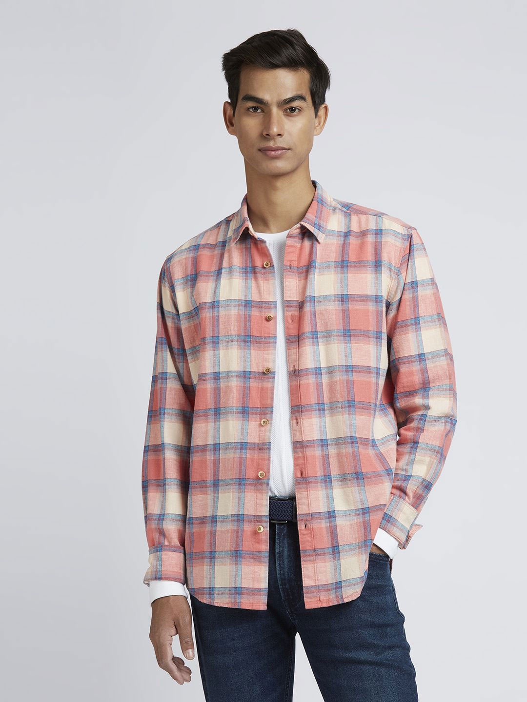 

Pepe Jeans Men Spread Collar Checked Linen Blend Casual Shirt, Peach