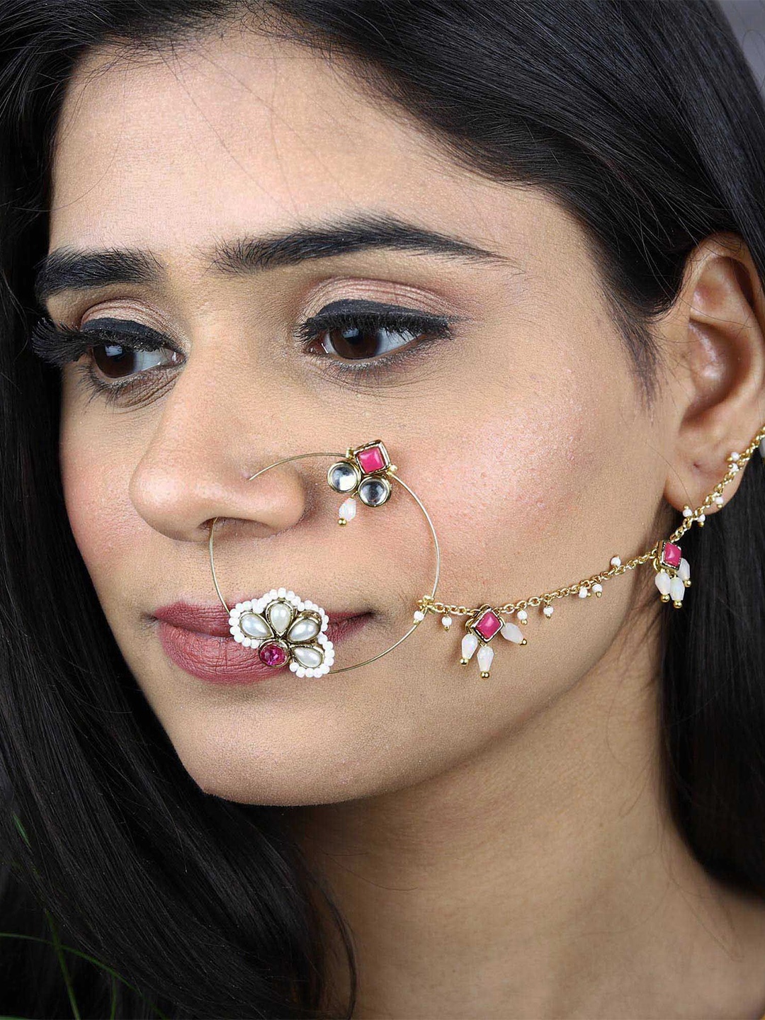

BeAbhika Gold-Plated Kundan Studded & Beaded Chained Nosepin