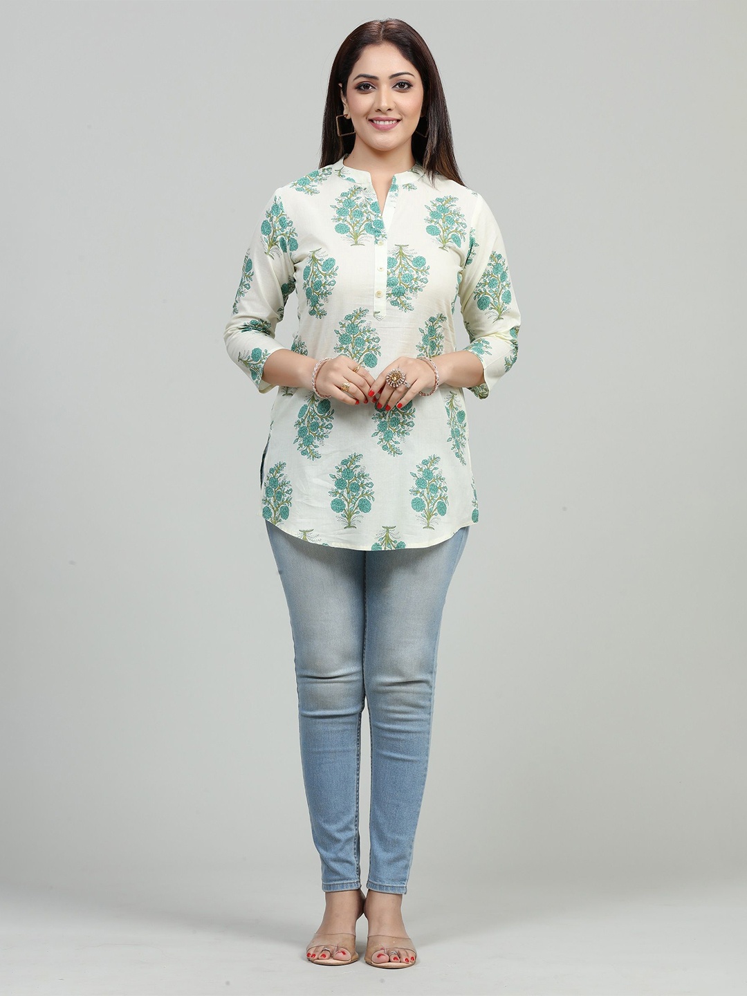 

COTTON CULTURE Floral Printed Pure Cotton Kurti, White