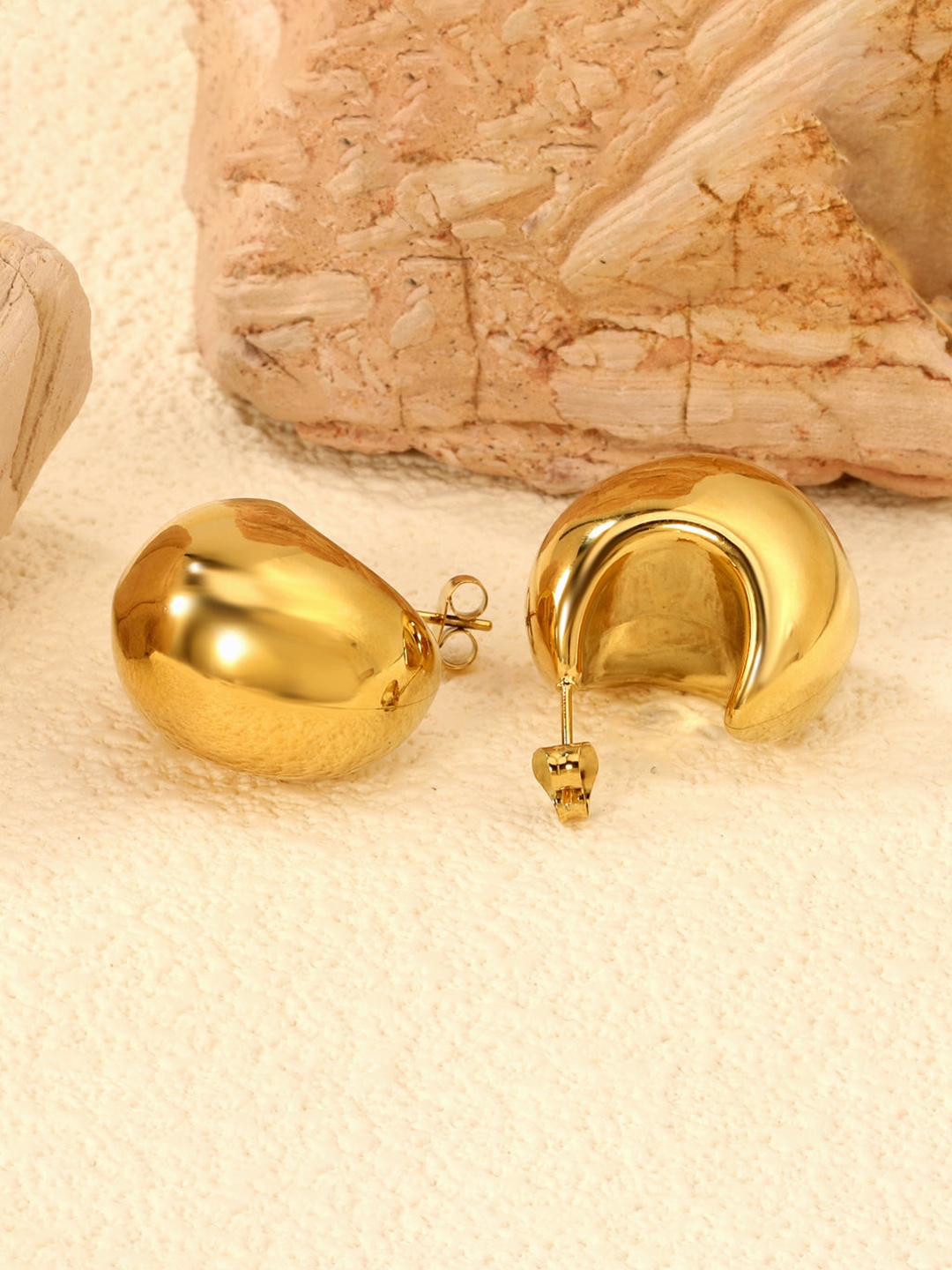 

KRENOZ Gold Plated Classic Studs Earrings