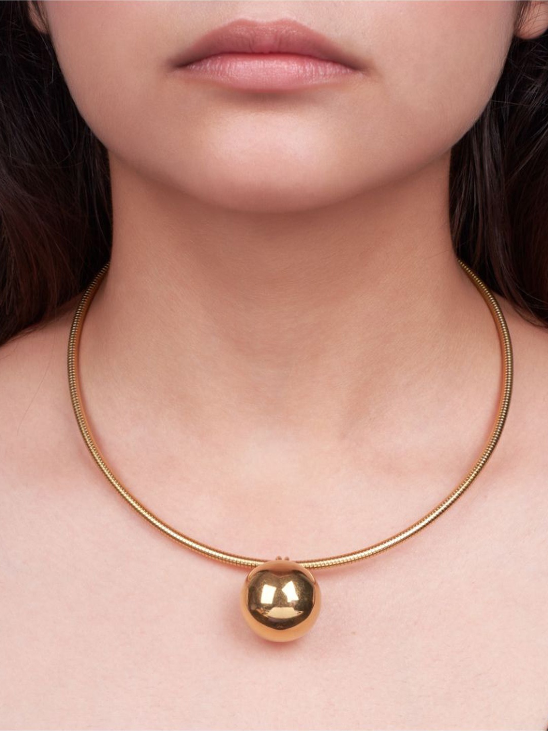 

SALTY Magnetic Charisma Pendant & Chain, Gold