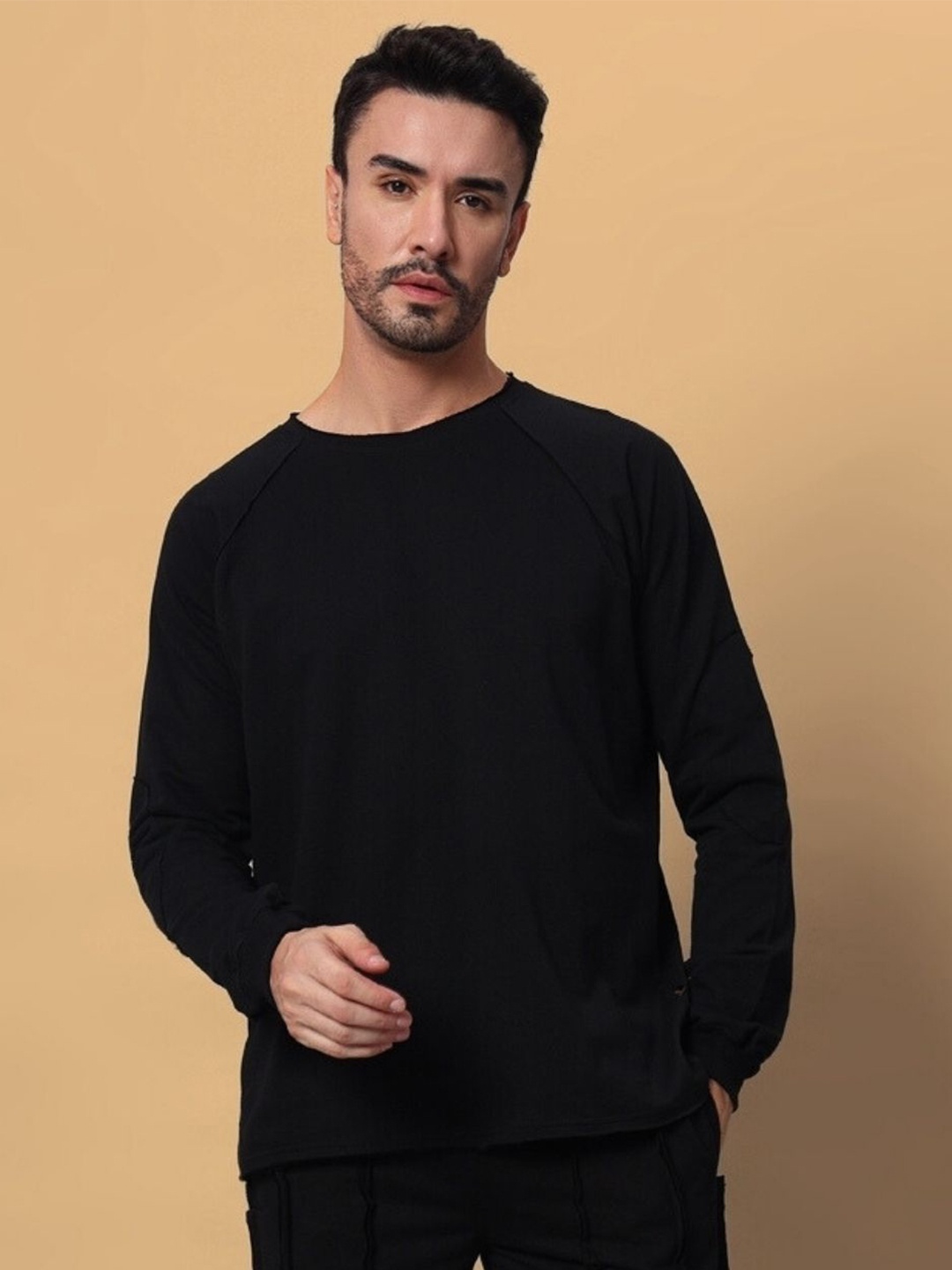 

WEARDUDS Men Solid Round Neck Cotton Pullover Sweatshirt, Black