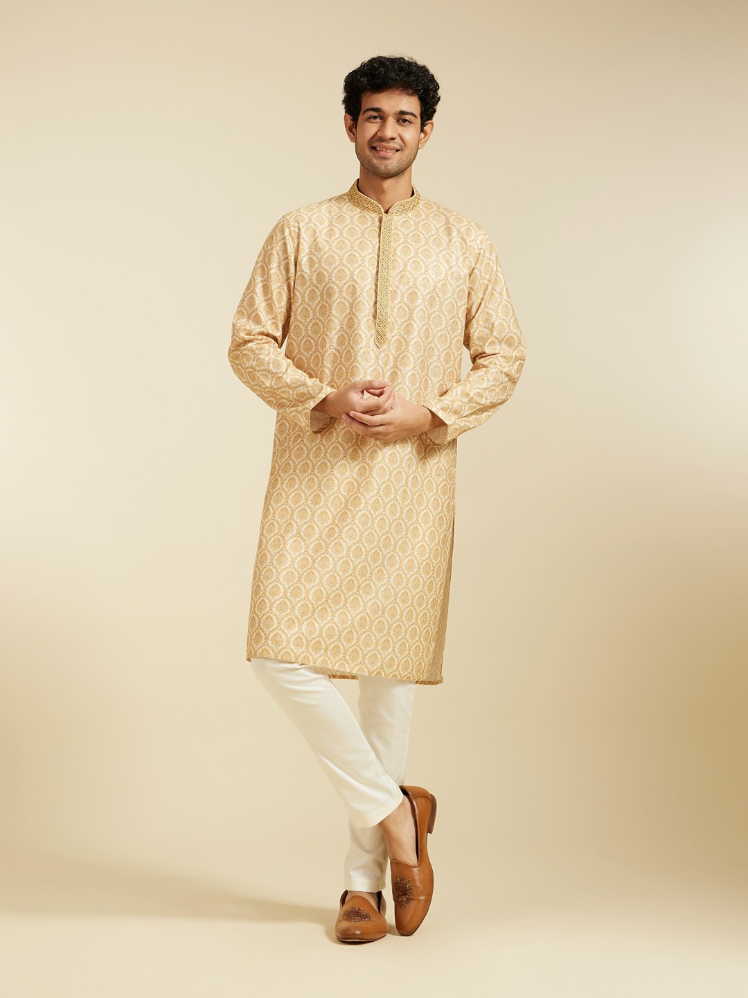 

Diwas by Manyavar Men Ethnic Motifs Printed Kurta, Beige