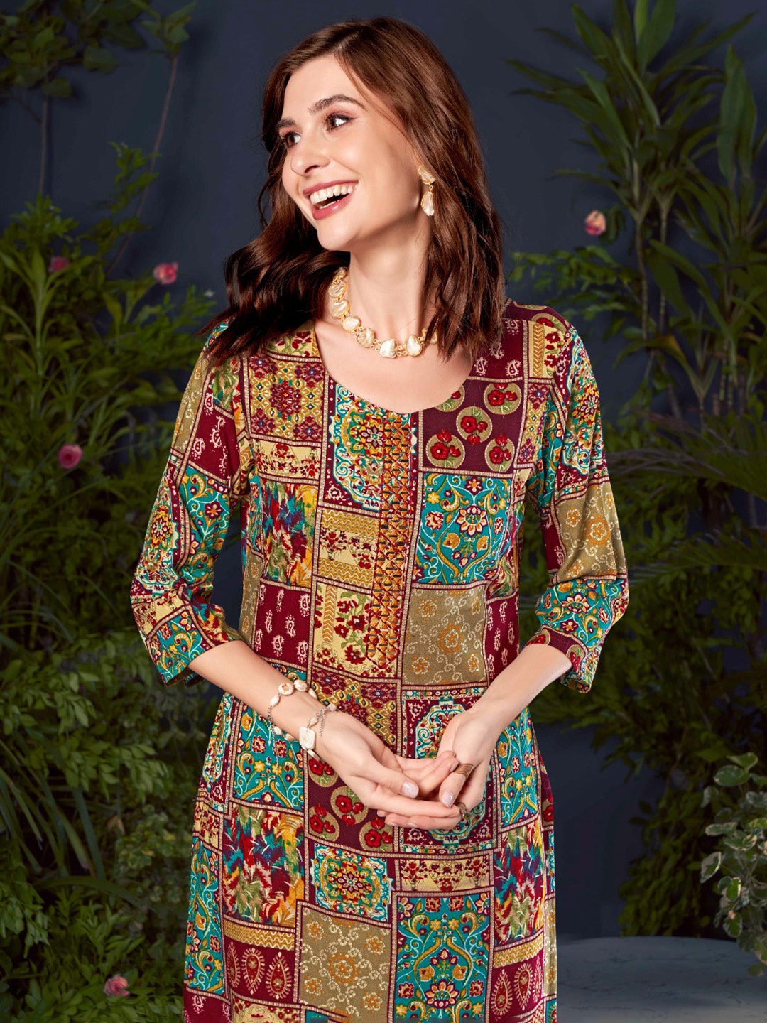 

Anouk Women Paisley Printed Kurta, Multi