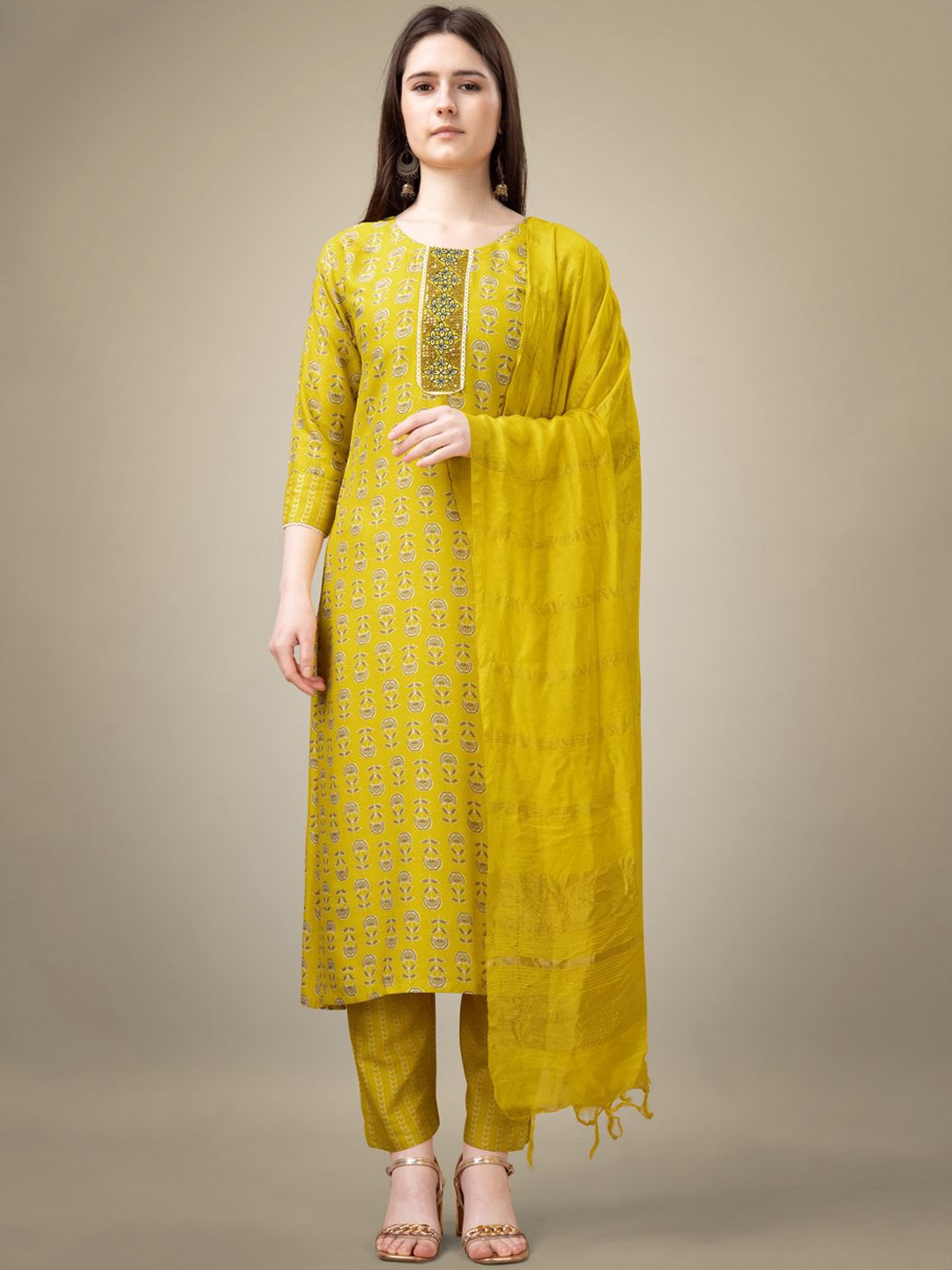 

KAYOMMI Floral Printed Round Neck Straight Kurta with Trousers & Dupatta, Yellow