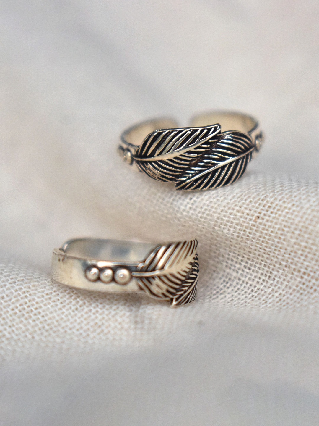 

BeAbhika Silver-Plated Leaf Motif 925 Sterling Silver Adjustable Toe Rings