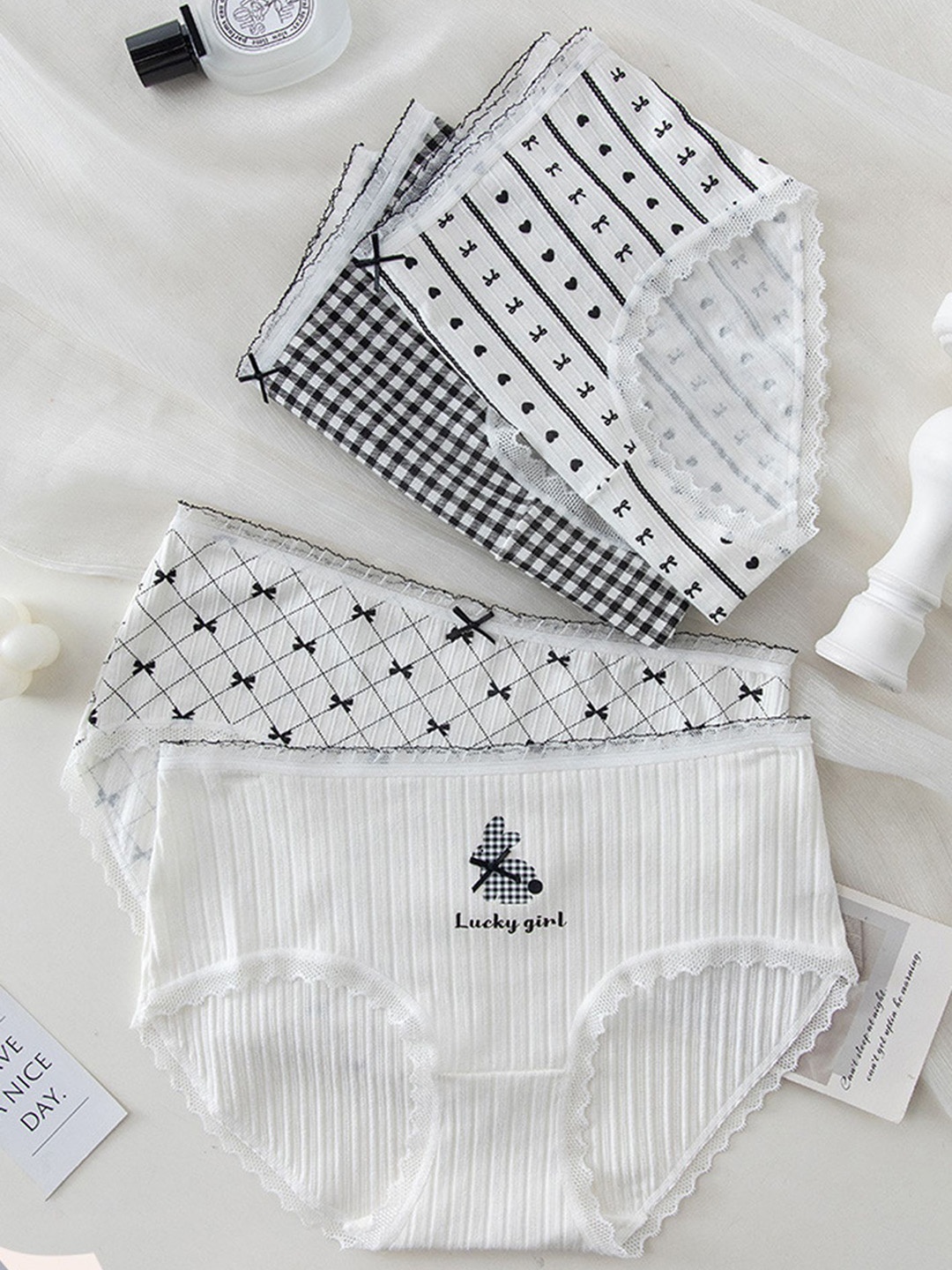 

LULU & SKY Women Pack Of 4 Printed Lace-trim Hipster Briefs, White