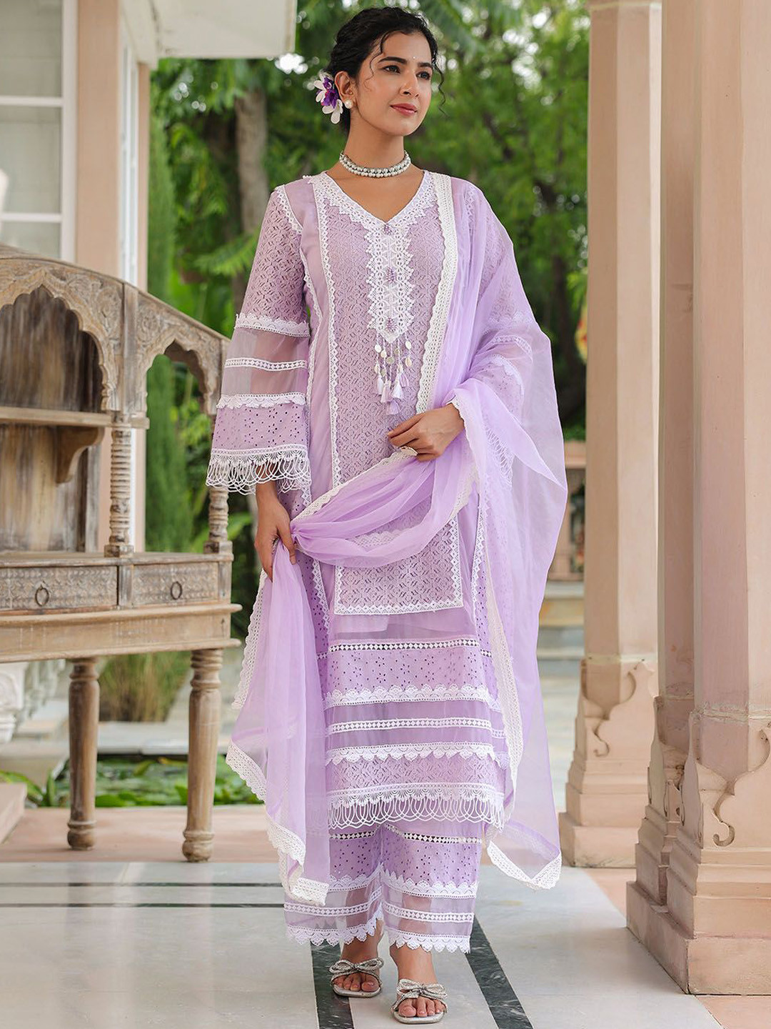 

Meena Bazaar Women Floral Embroidered Regular Kurta with Trousers & With Dupatta, Purple