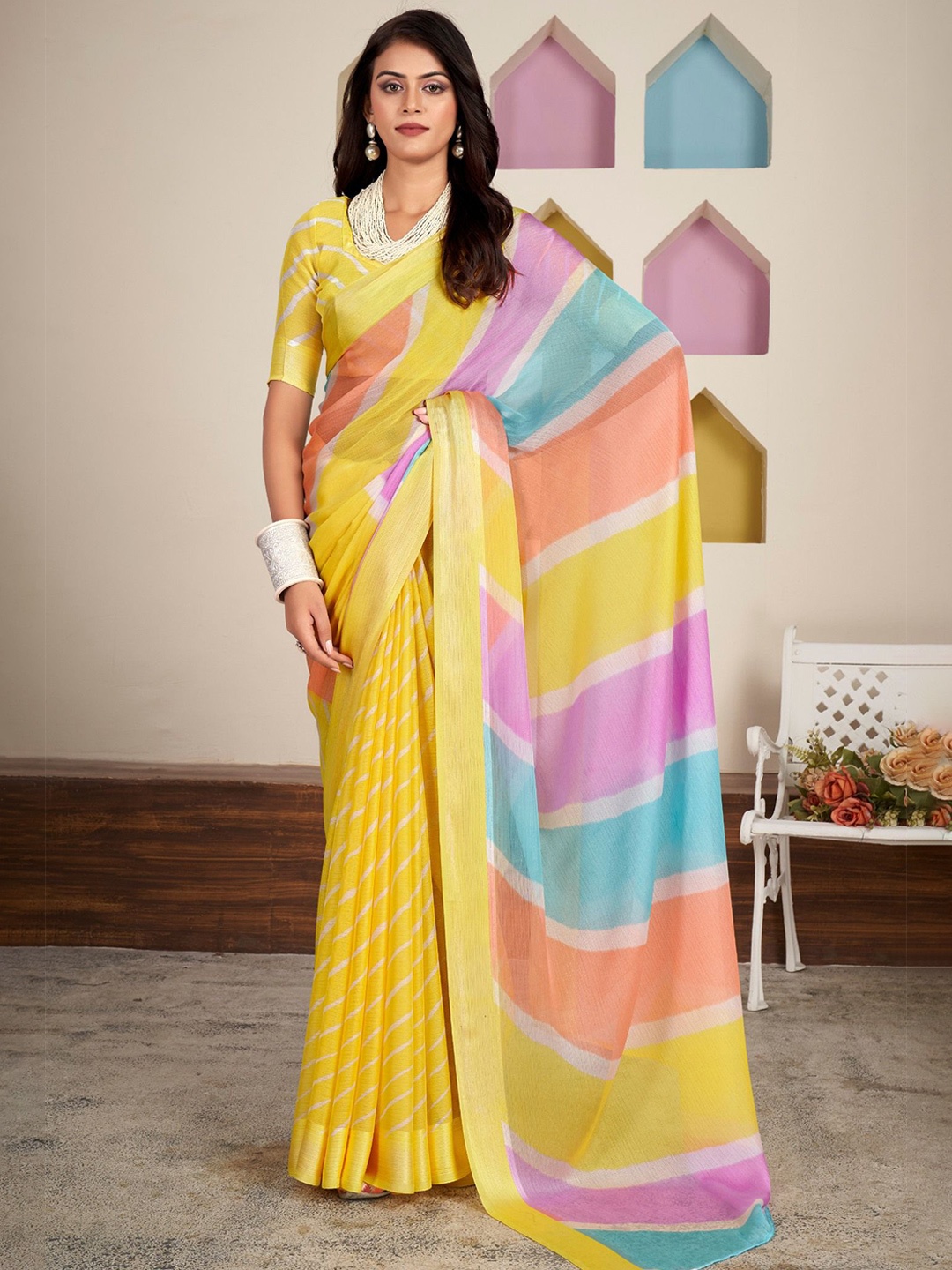 

MySilkLove Colourblocked Satin Designer Saree, Yellow