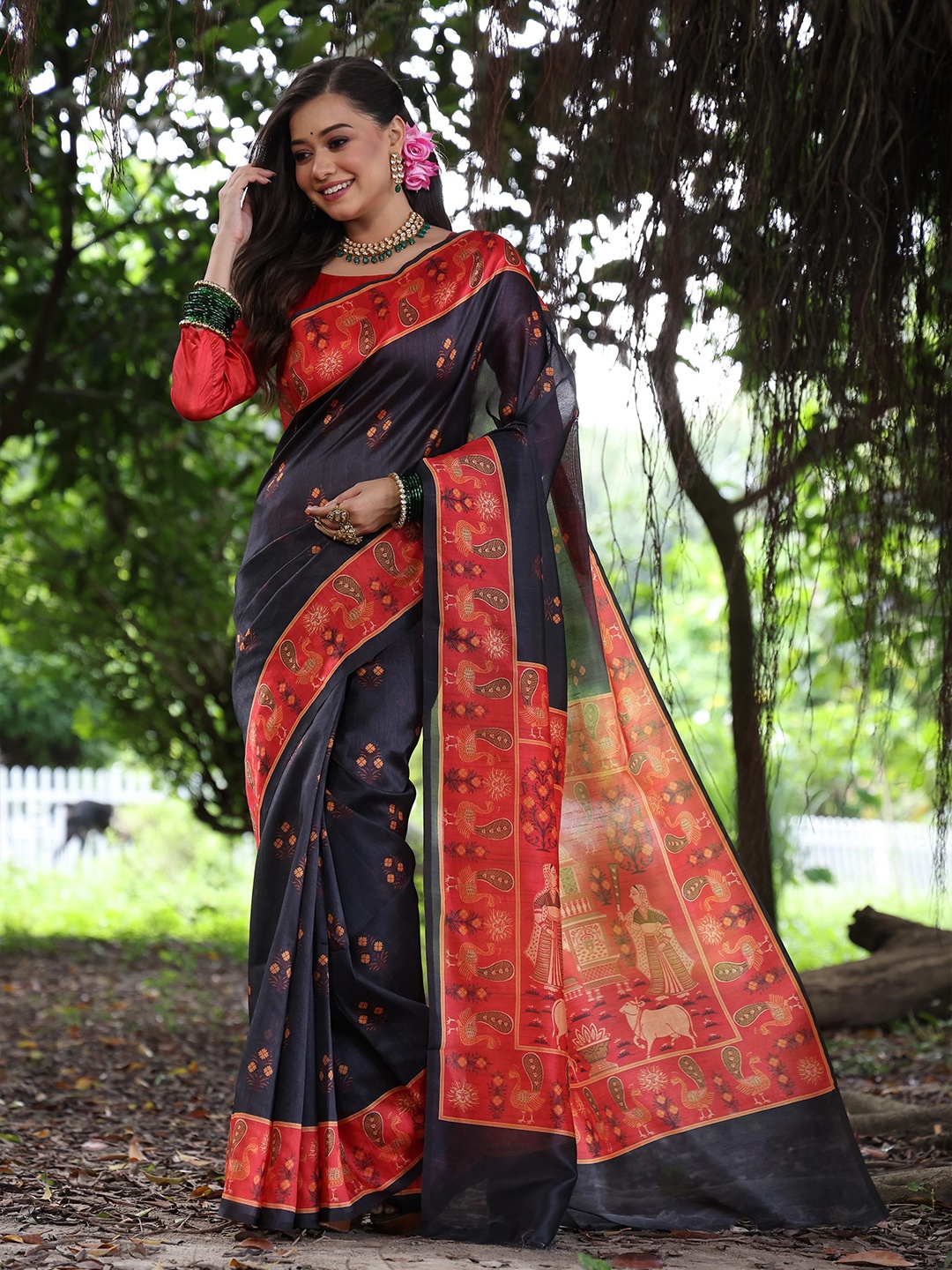 

AWRIYA Woven Design Silk Cotton Tussar Saree, Black